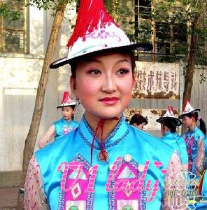 鄂伦春族服饰特点及图片展示