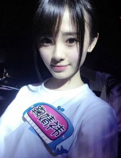 鞠婧祎个人资料及相片写真集图片展示